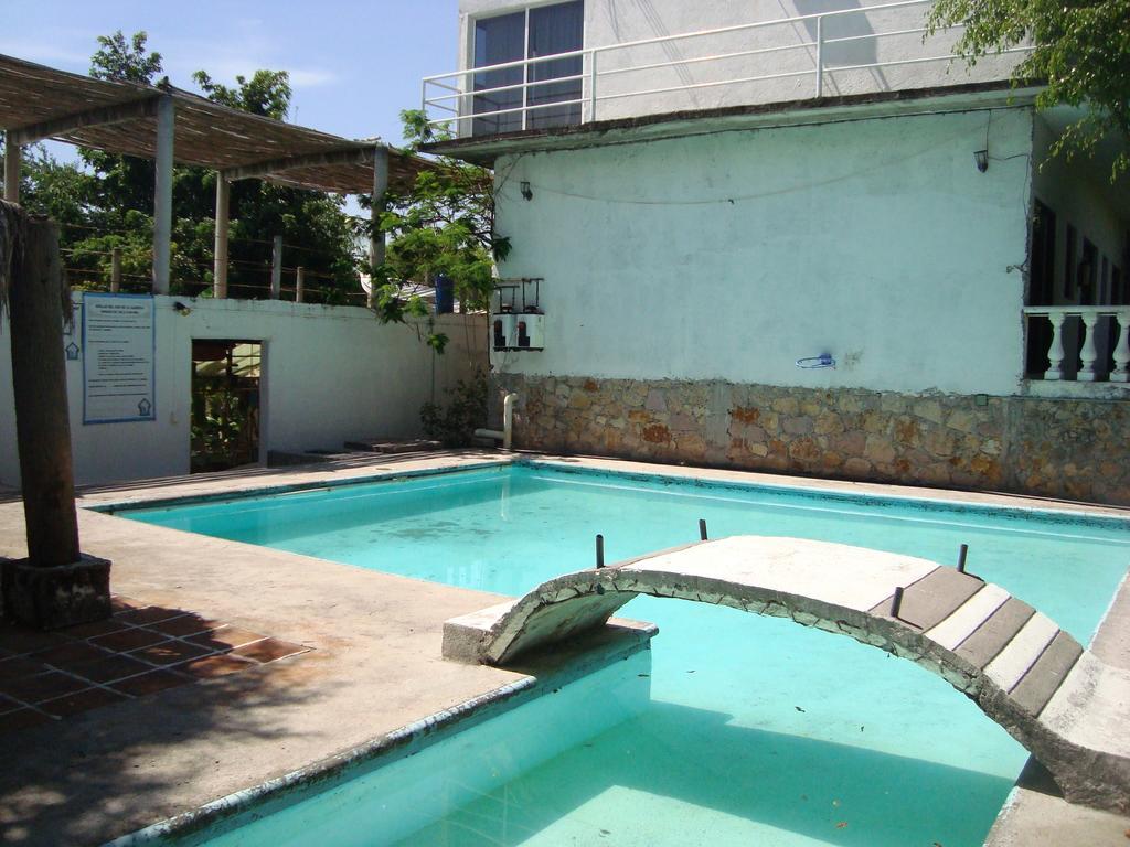 Hotel Teques Inn Tequesquitengo Exterior foto